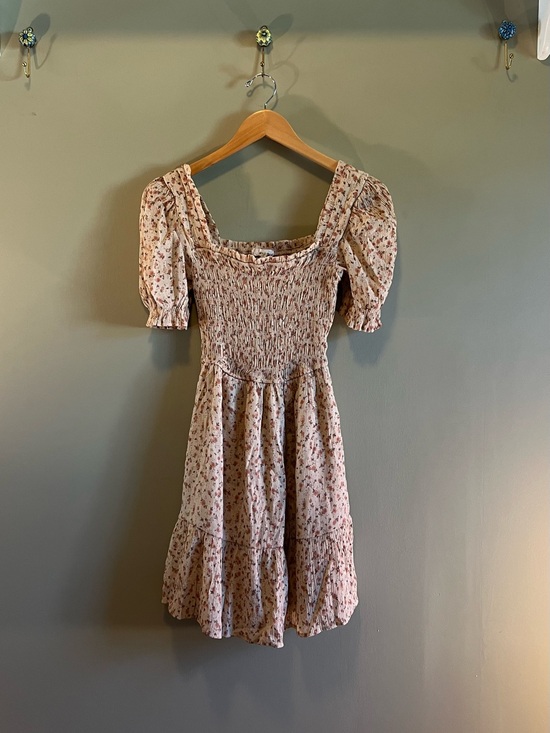 mine Dresses & Skirts - mine Square-Neck Smocked Mini Dress in Light Pink Floral